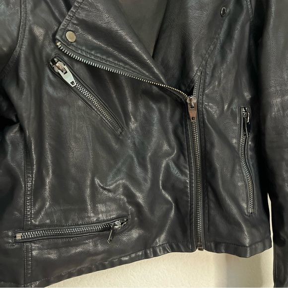 Blank NYC Black Moto Jacket Faux Vegan Leather Silver Zip Biker Edgy Sz XL - Picture 5 of 12